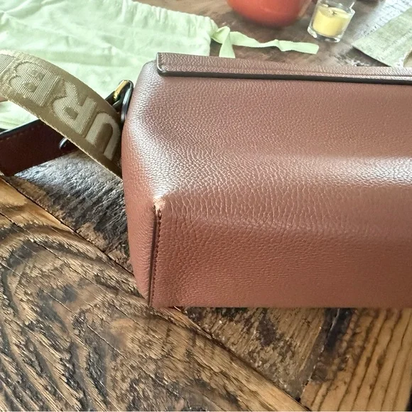 Burberry Vintage Checked Note Crossbody Bag - Picture 13 of 15